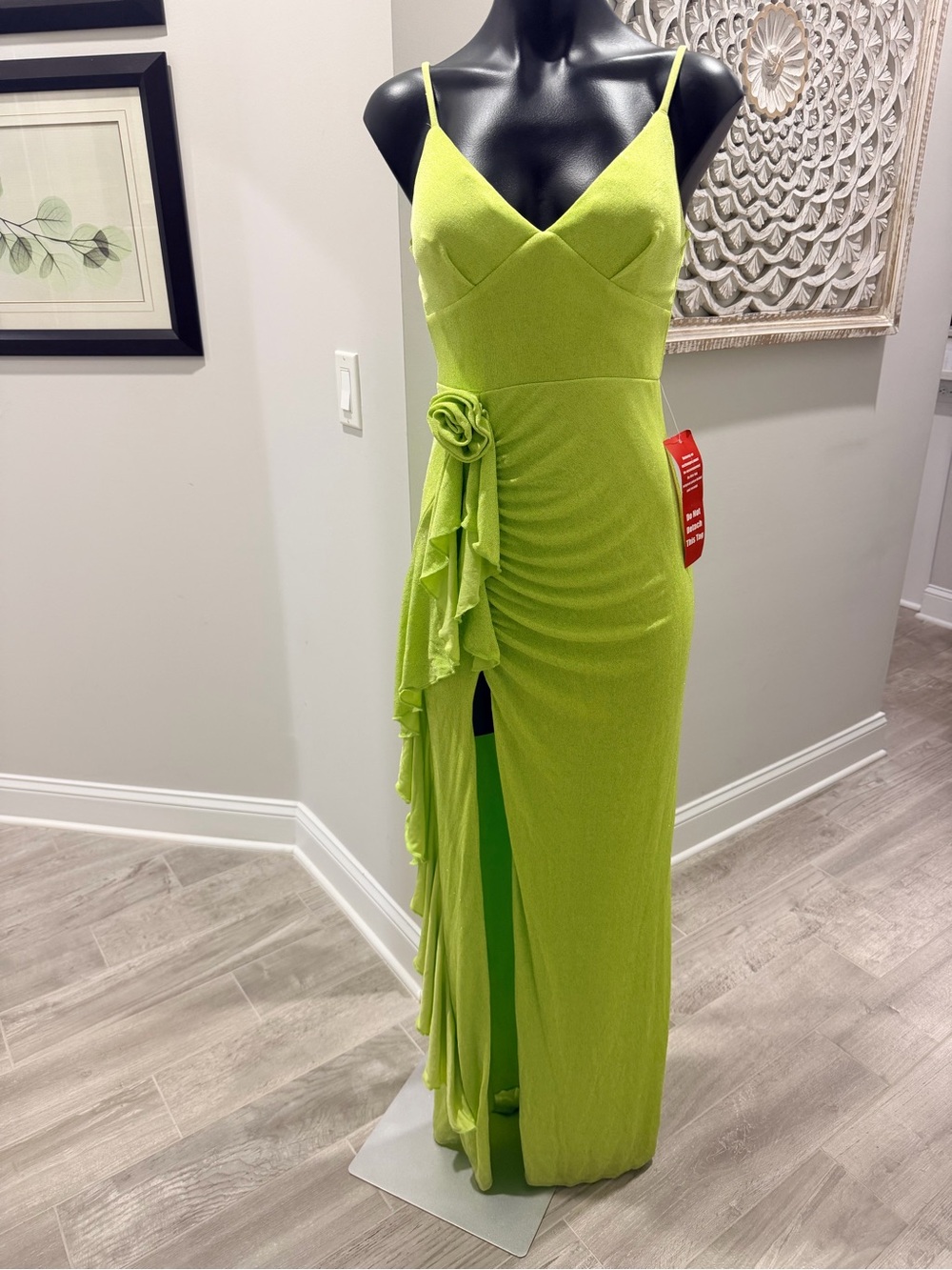City Triangles Elegant Lime Green Spaghetti Strap Gown, Size 5